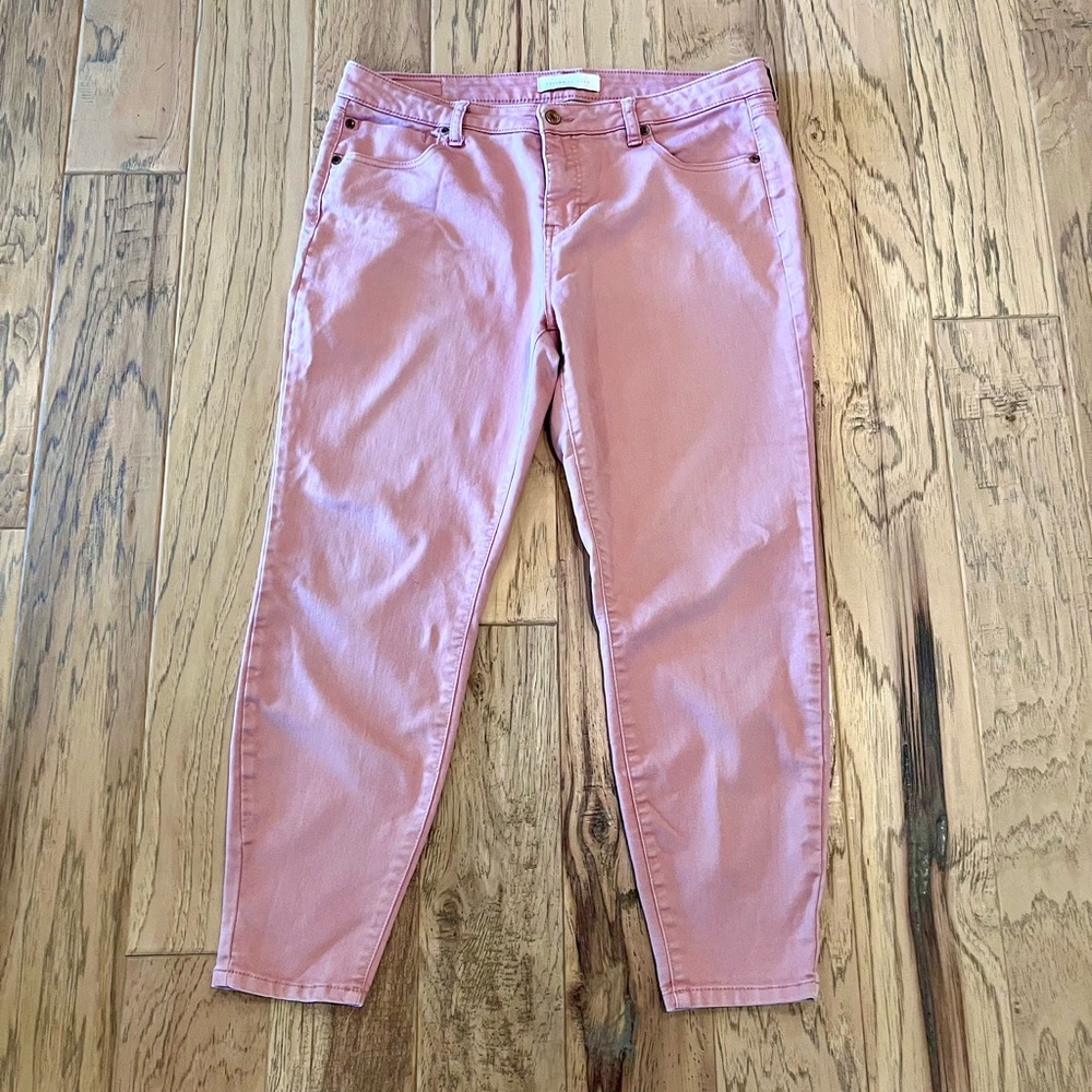 Celebrity Gold Pink Stretchy Tapered Jeans, size 14
